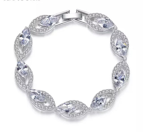 Oval  Dressy Bracelet